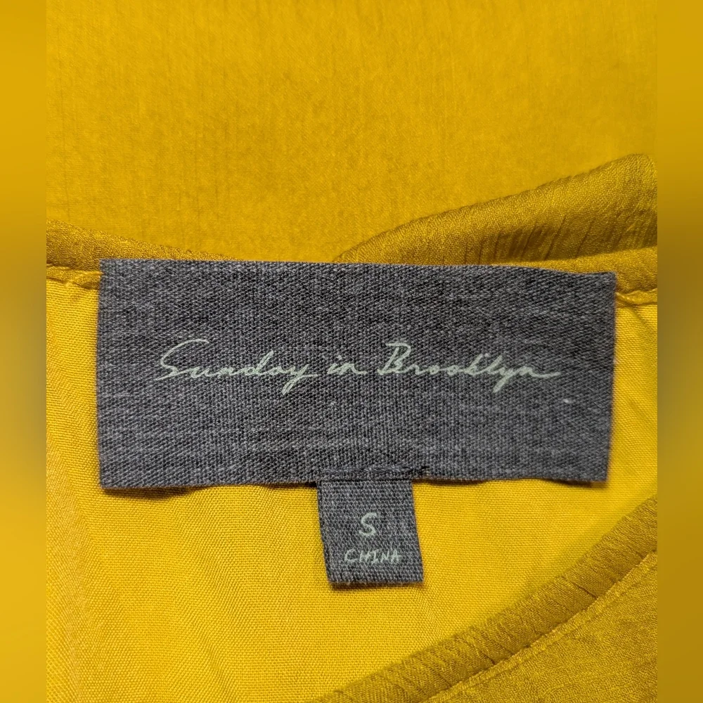 Sunday in Brooklyn Anthropologie Mustard Yellow Sheer Lined Blouse Top Sz S EUC - Picture 8 of 16